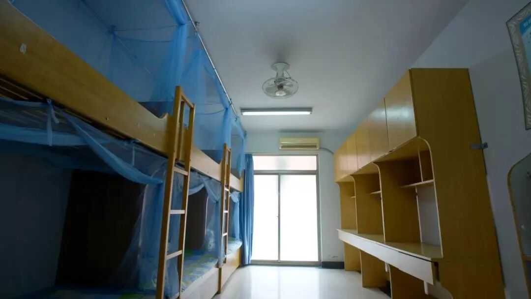 相城实验中学春申湖路校区（相城）.jpg